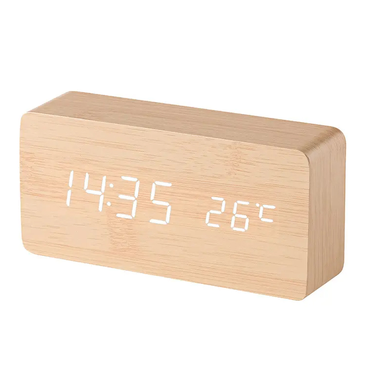 Nízka cena displej USB Wood LED digitálne stolové hodiny