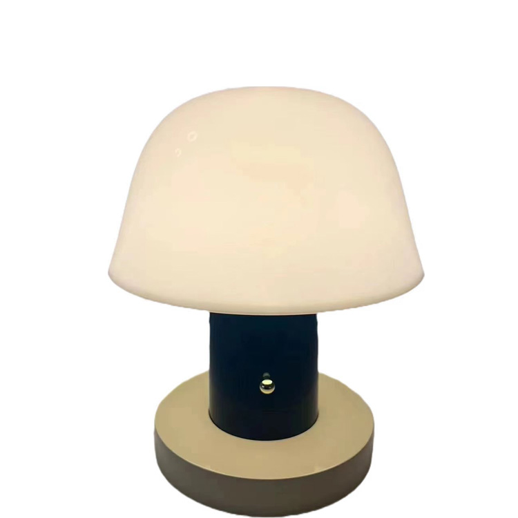 Nová dizajnová stolová lampa Mushroom Home s dotykovým ovládaním