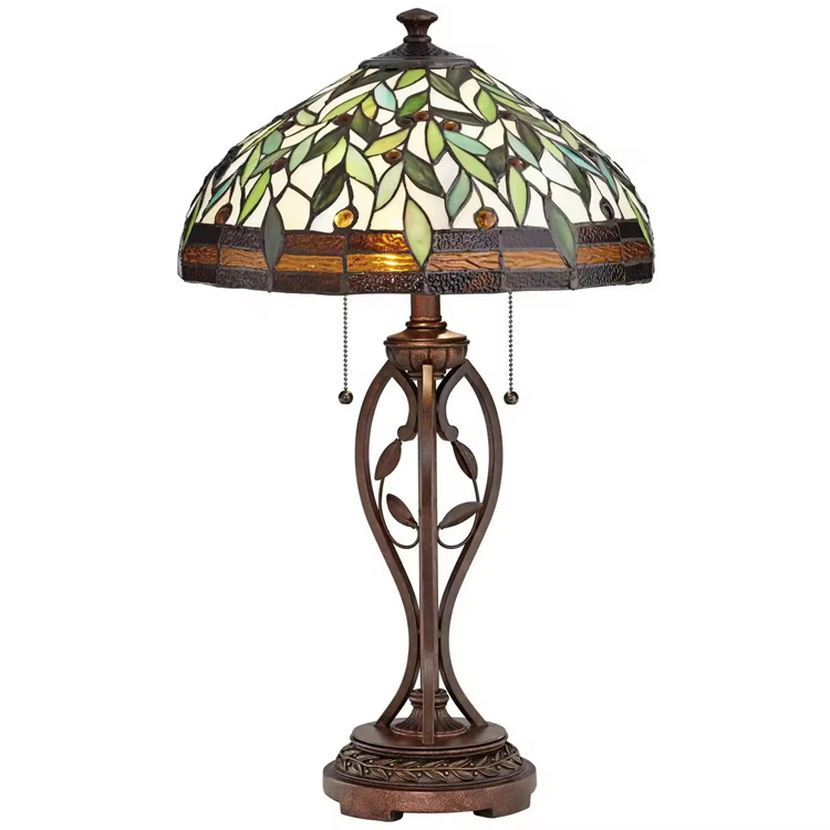 Severská starožitná luxusná stolová lampa z farebného skla Vintage Tiffany