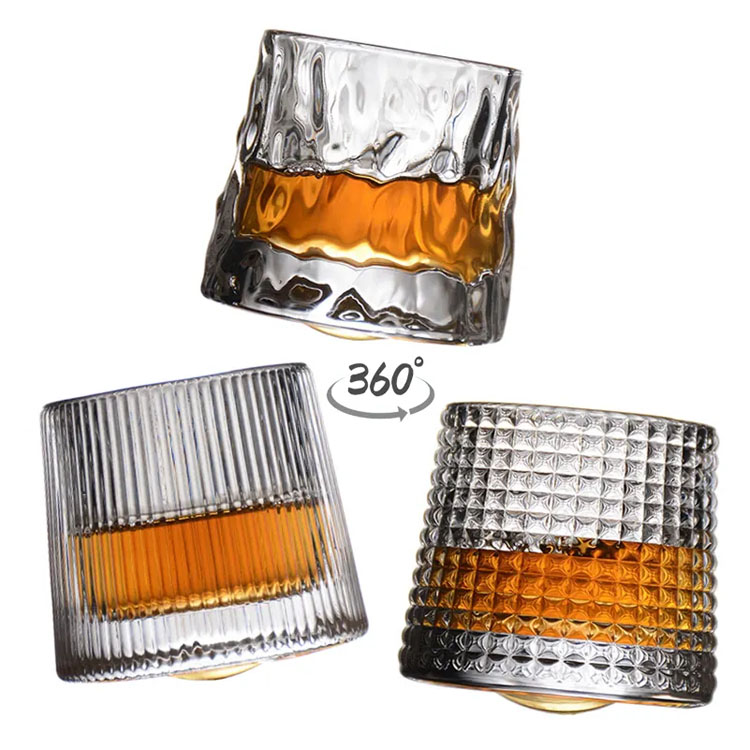 Staromódne okuliare whisky poháriky sklo rock