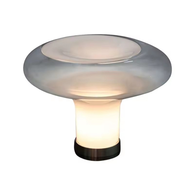 Postmoderná jednoduchá hotelová jemná dekoračná sklenená stolová lampa